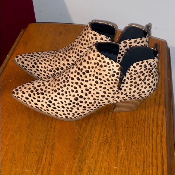 lulus Shoes - Brand new mules still in box